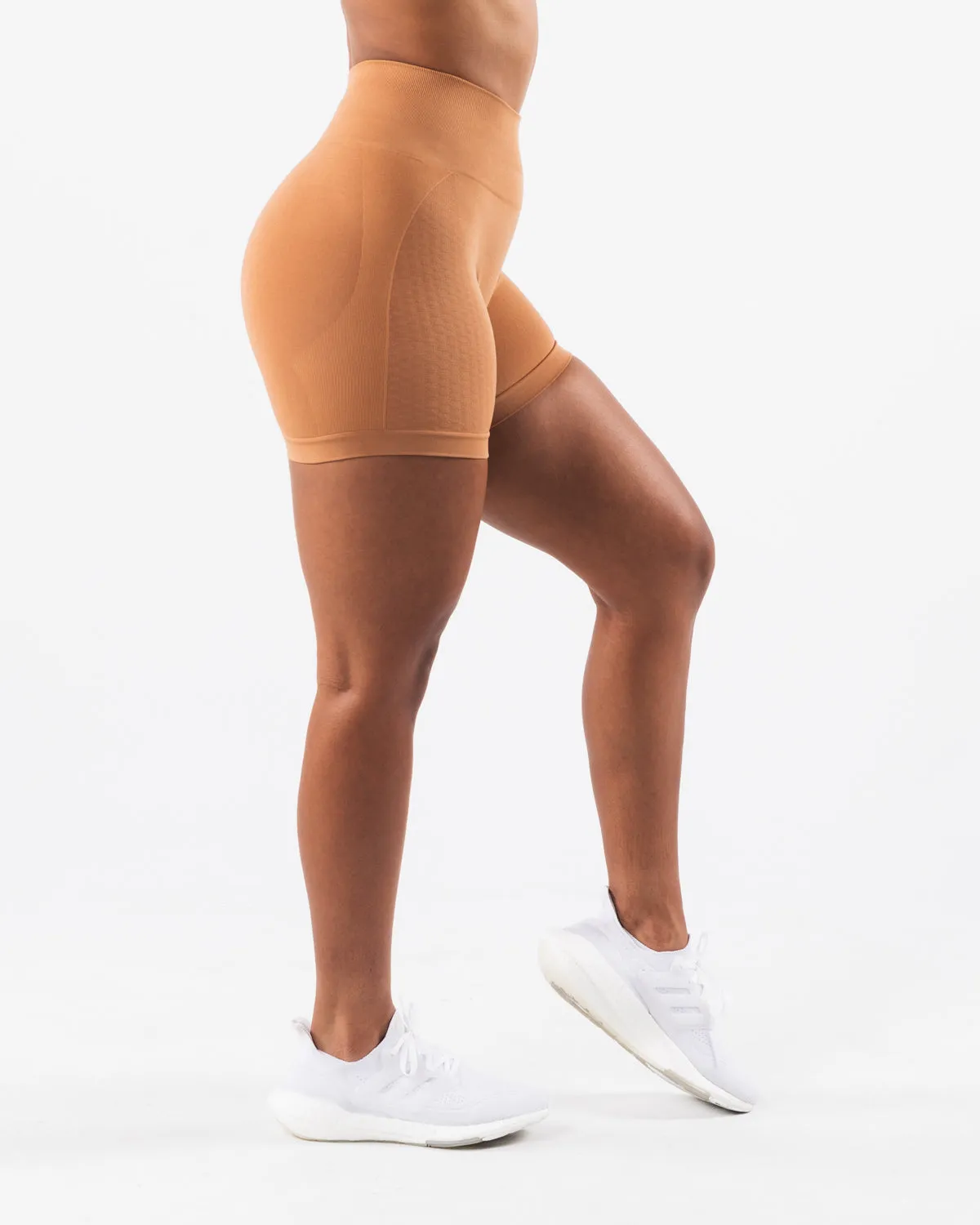 Amplify Contour Short 5" - Clay