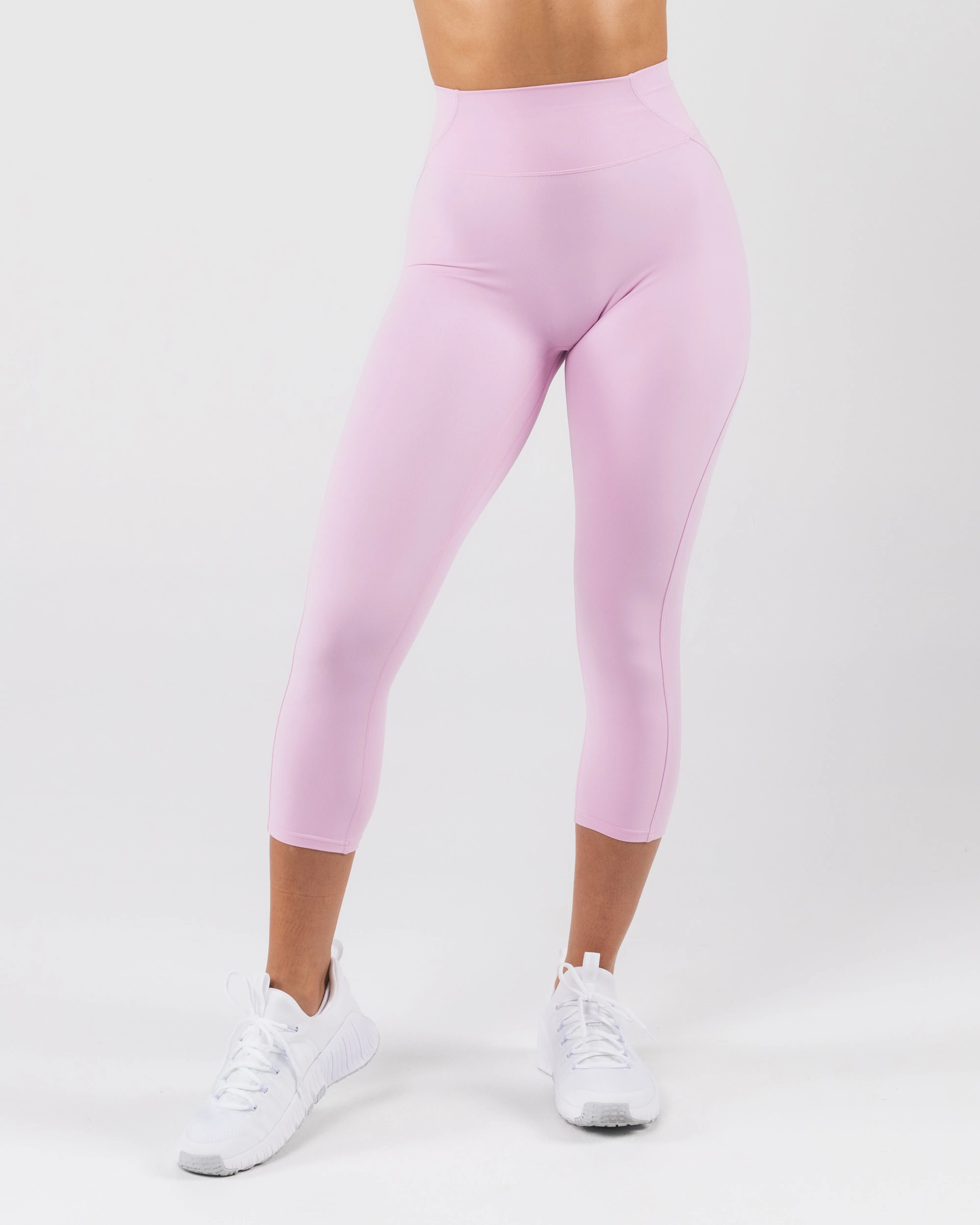 Aura Capri - Poise
