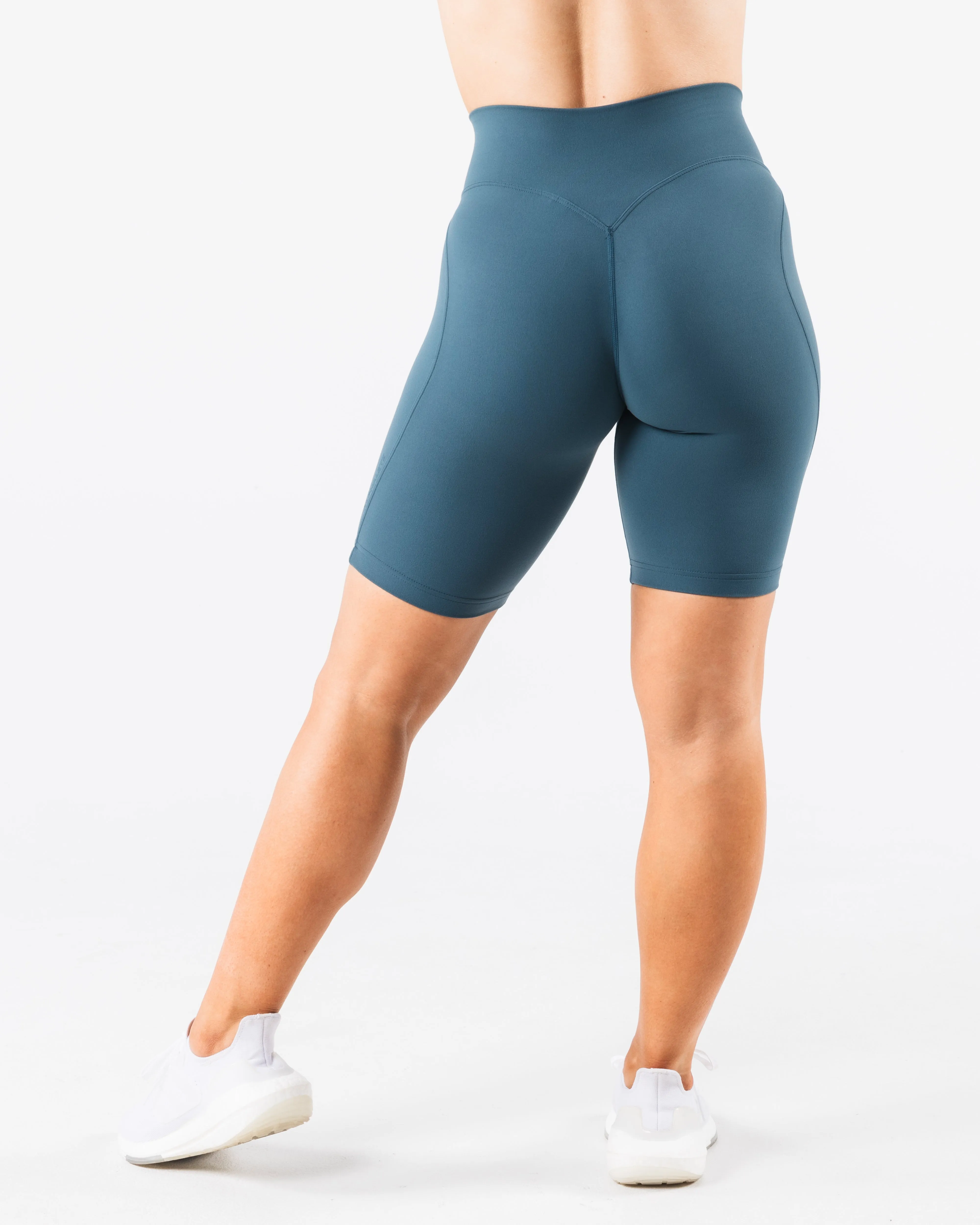 Aura Short 9" - Glacial Lake