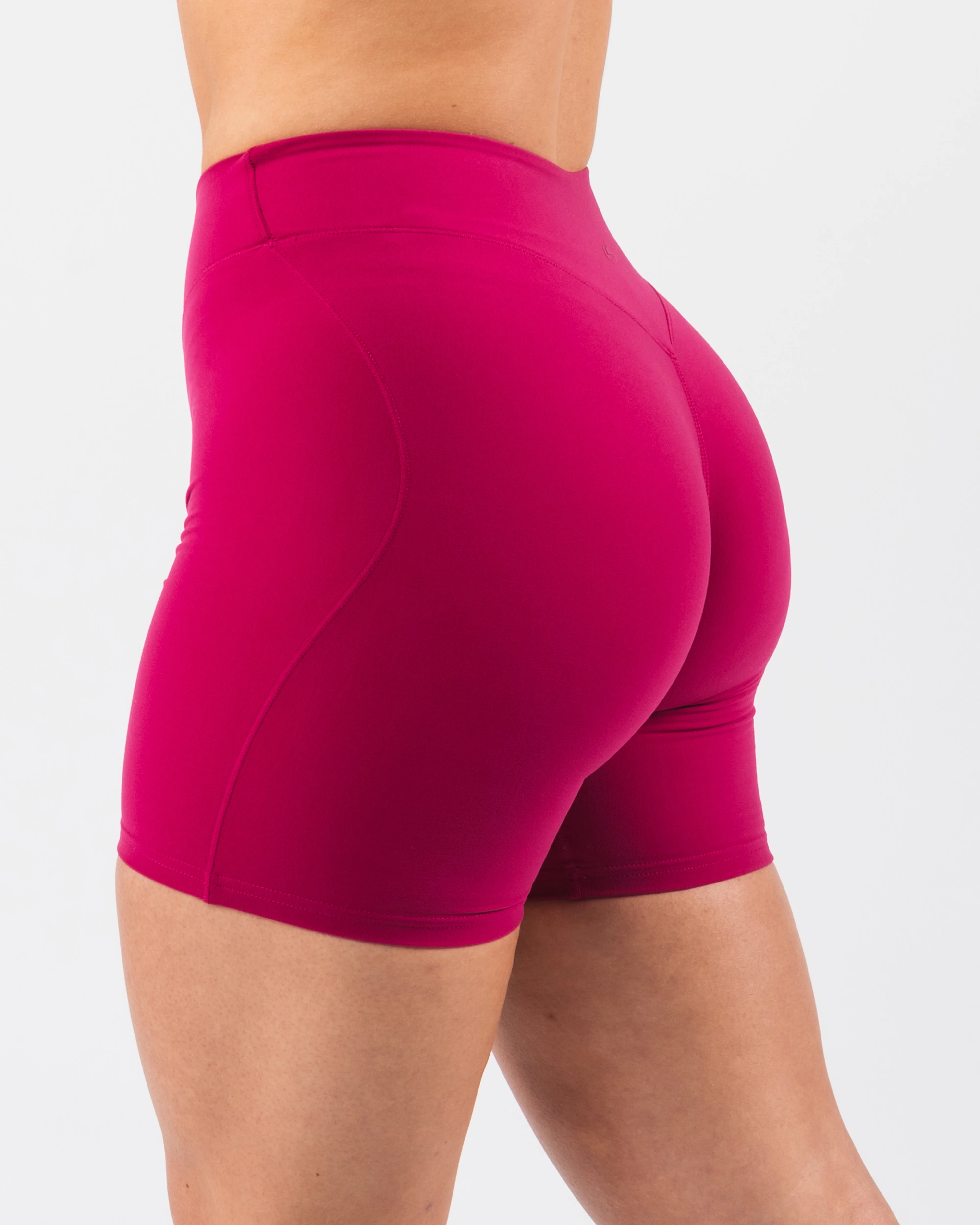 Everyday Core Short 7" - Berry